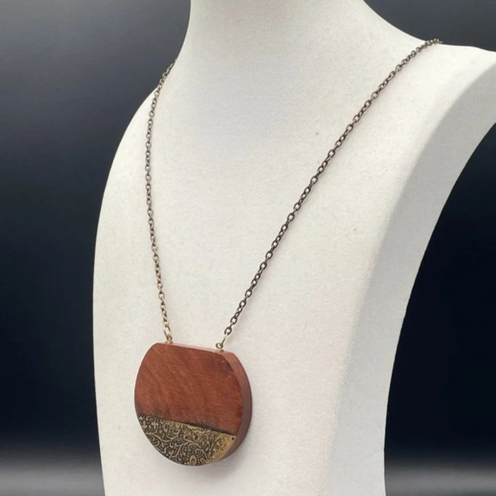 Vintage Brown Wood Round Pendant Necklace Boho Statement‎ Chain